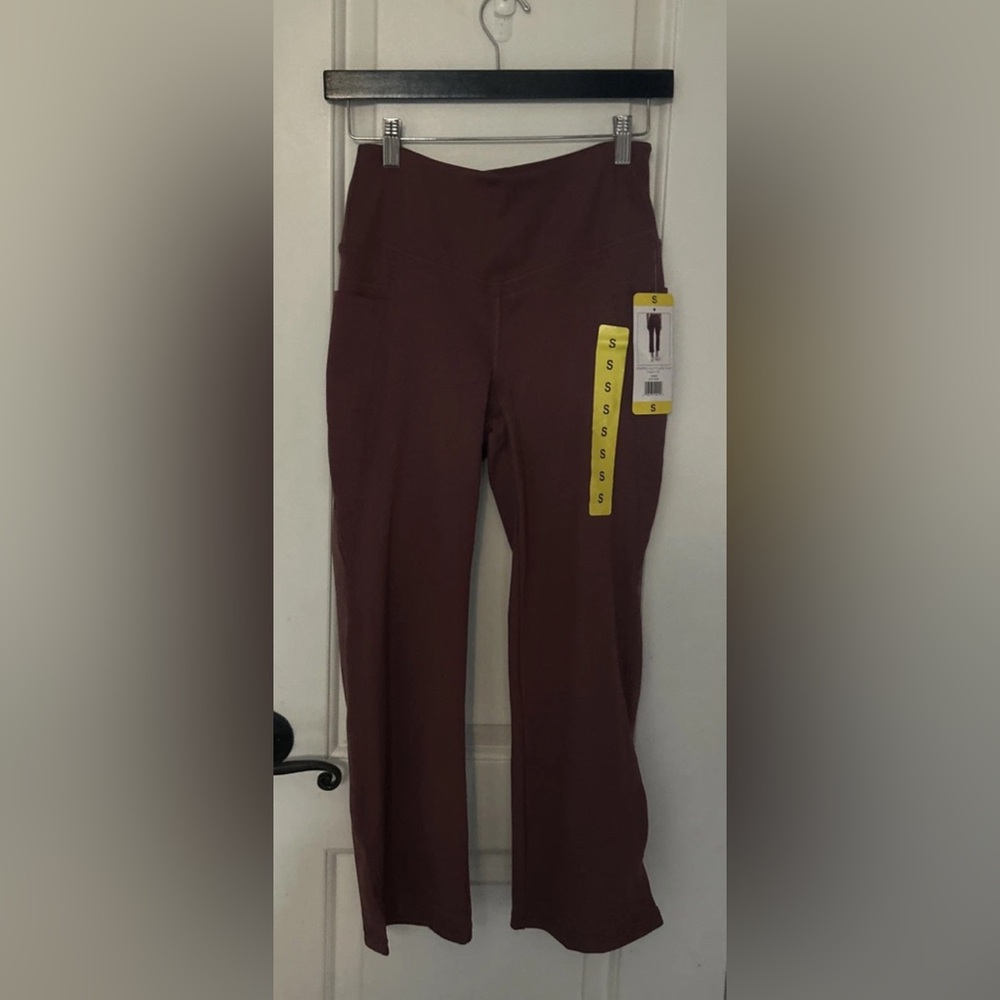 New Jockey Ladies Yoga Capri Cropped Slit Flare Stretch Pant Mauve/Nocturne Sz S